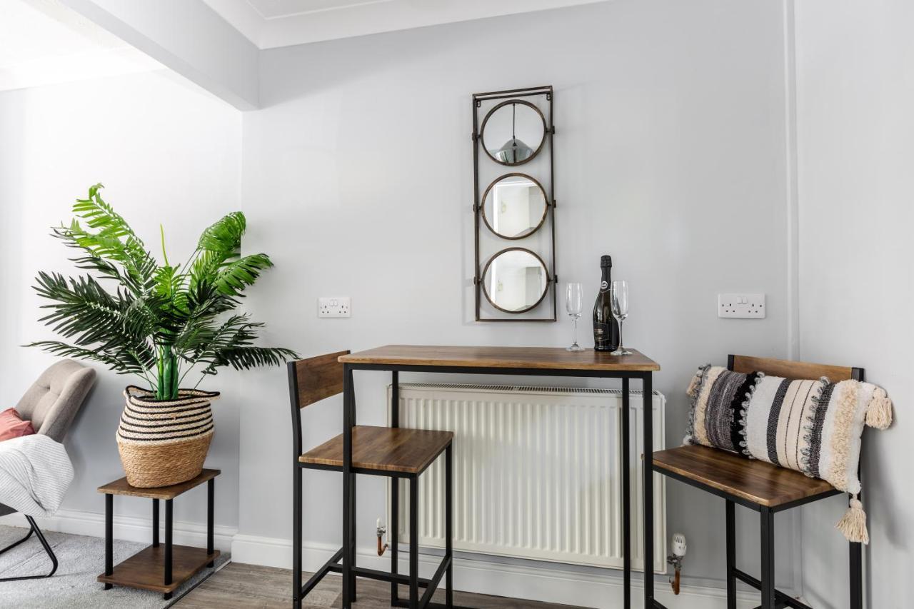 Curlew - 3 Bedrooms Wi-Fi, Parking, Contractors Thornton  Екстер'єр фото
